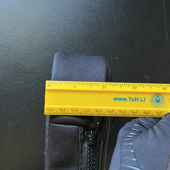 Cocoons Clip On Sunglasses Case Neoprene in Black with hook attachment t… - Picture 8 of 8